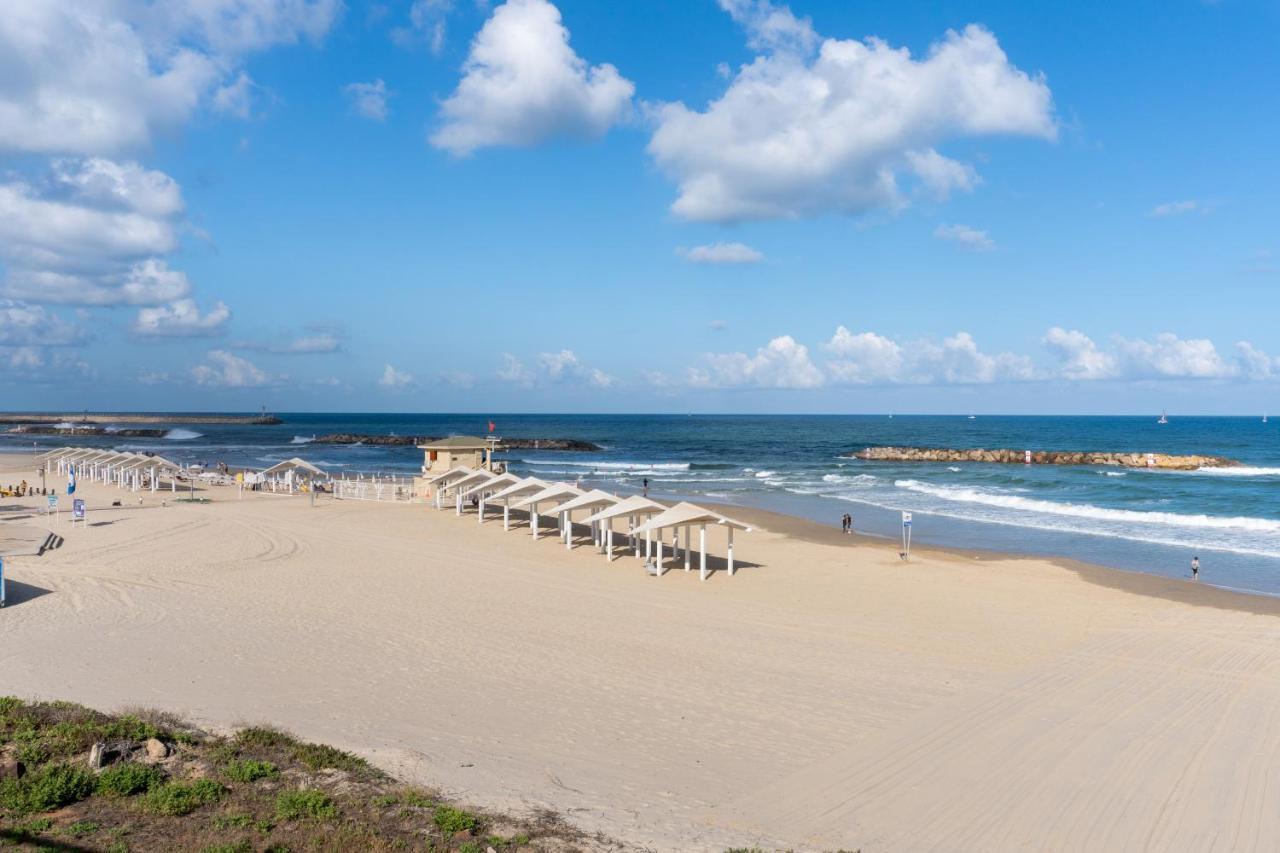 Beachfront Boutique Apartment Herzelia Esterno foto